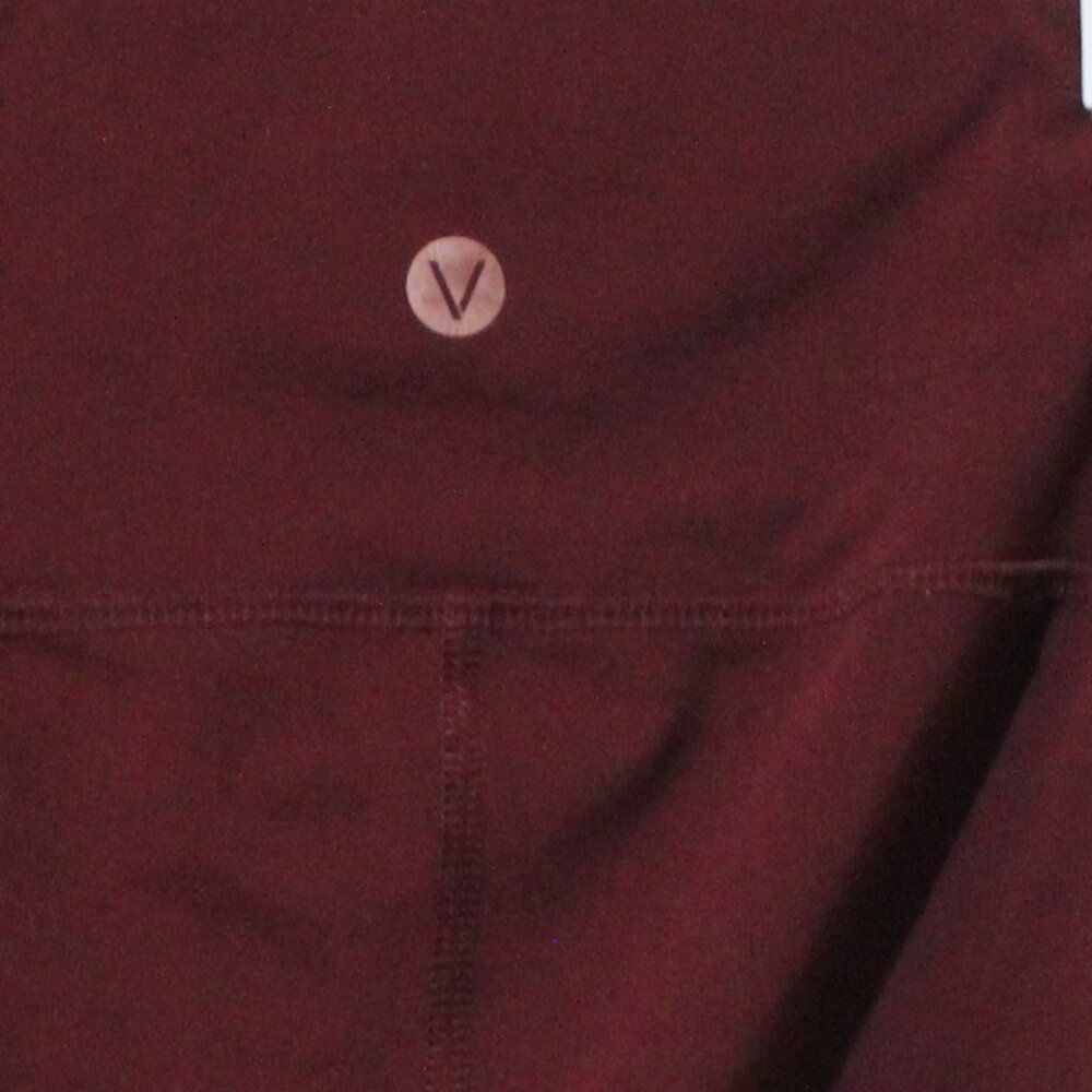 LIVI High-Rise Soft Capri Leggings with Pockets - Hem Detail - Burgundy (311) - Picture 10 of 10